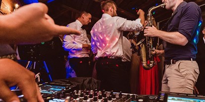 Hochzeitsmusik - Oberbayern - DJ+ Saxophon, Eröffnung Tanzfläche - Sax & the DJ // Saxophonist und Party-DJ